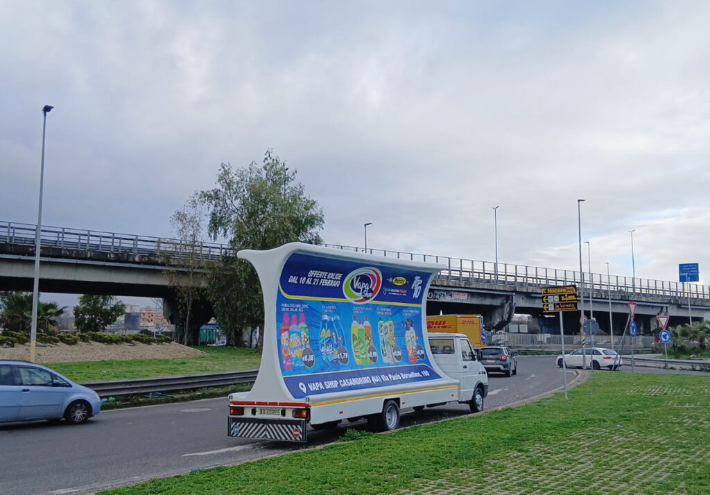 Camion Vela Pubblicitari - Affissioni Pubblicitarie Napoli