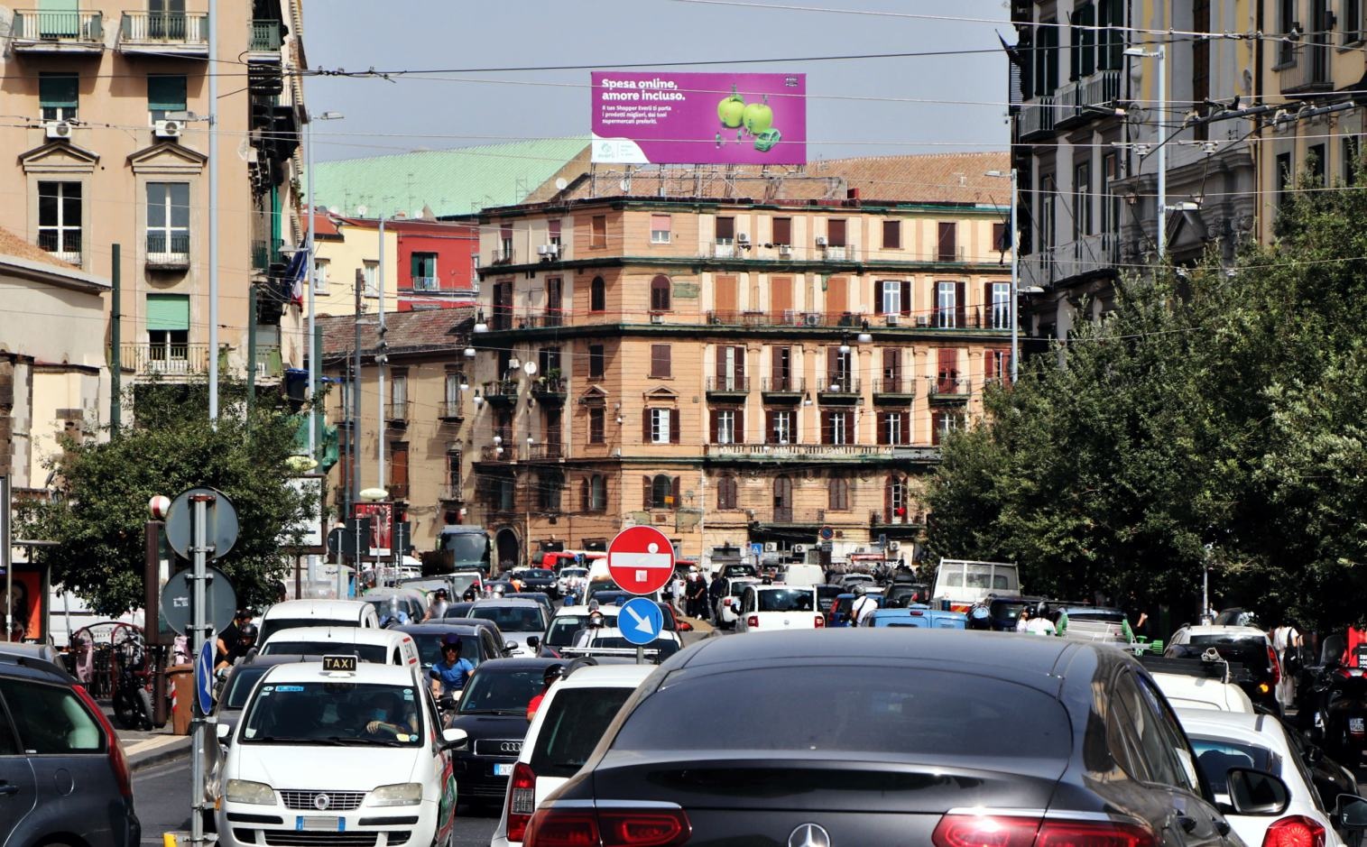Medio e Grande Formato - Affissioni Pubblicitarie Napoli